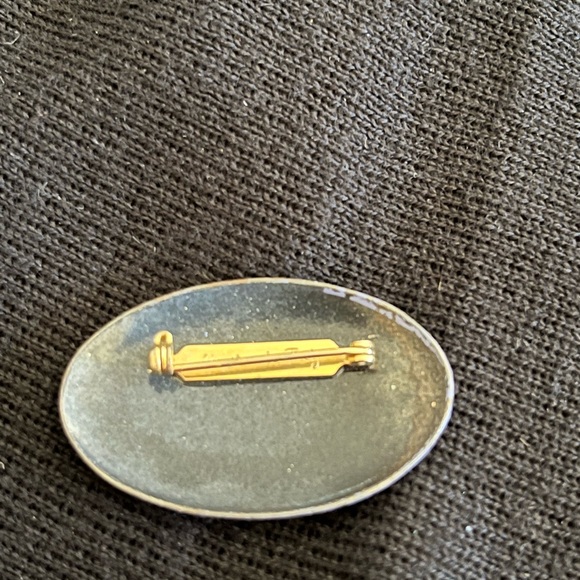 Brooch Pin - Picture 4 of 5